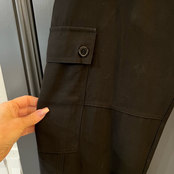 Sanctuary Harper cargo pants with button tabs at cuffs. 6 pocket styling. - Picture 3 of 7